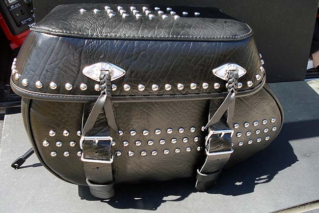 heritage-saddlebag - Leather Lid Inserts